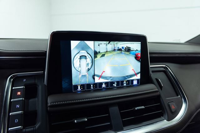 Used 2023 GMC Yukon XL SLT w/ SLT Luxury Package image 18