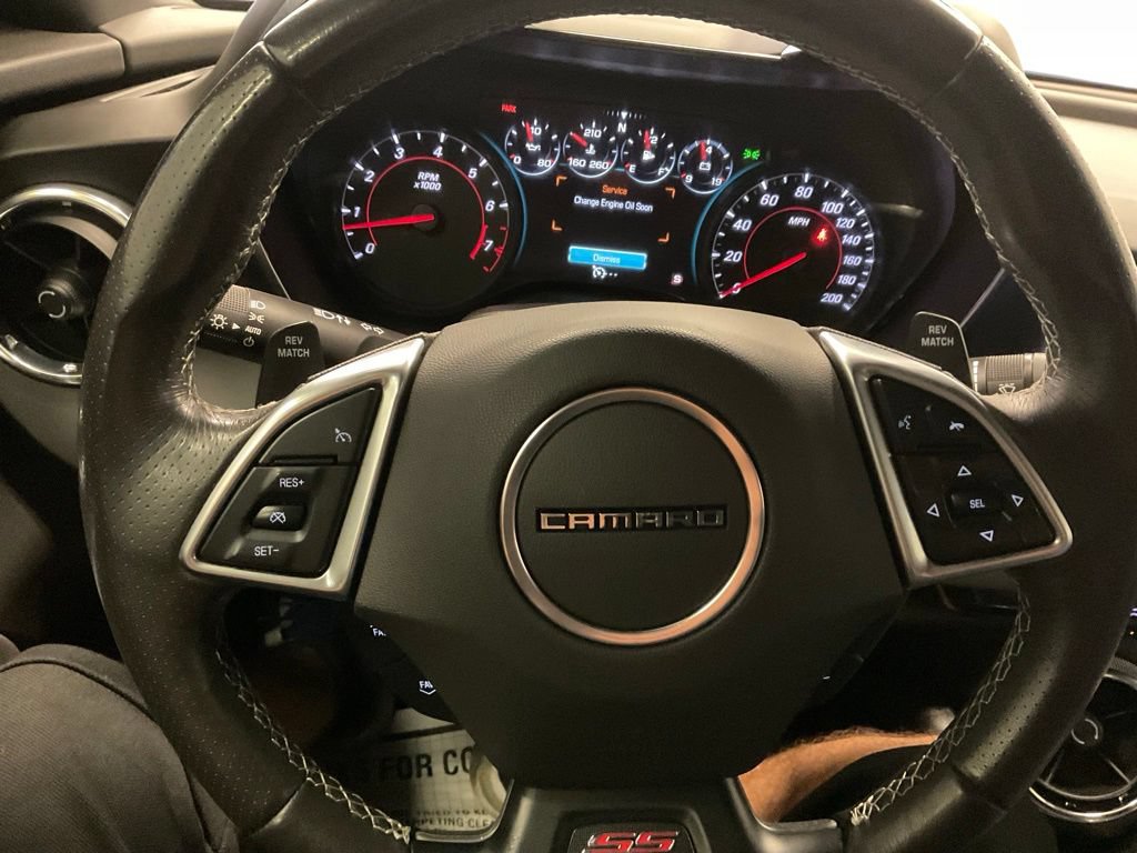 Used 2018 Chevrolet Camaro SS RWD image 12