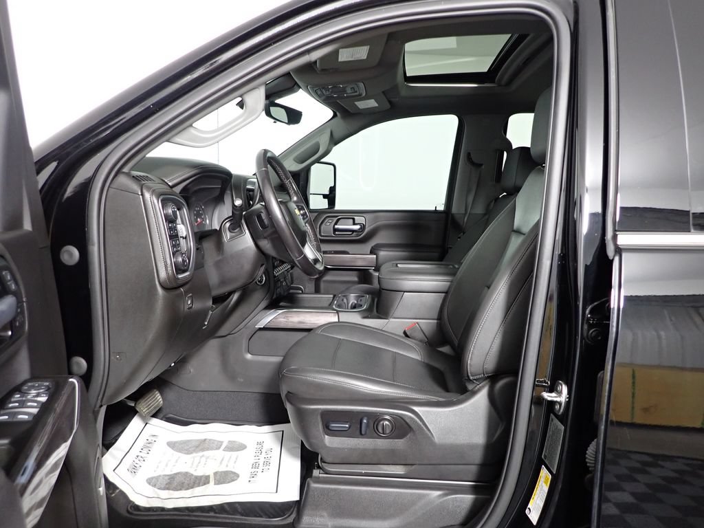 Used 2022 Chevrolet Silverado 3500 LTZ w/ Z71 Chrome Sport Edition AWD/4WD image 23