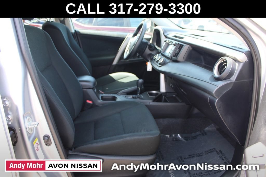 Used 2016 Toyota RAV4 LE AWD/4WD image 19