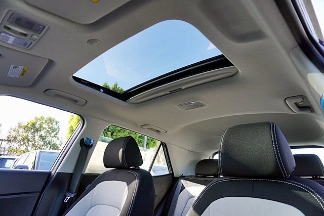 Certified 2026 Hyundai Venue SEL FWD image 16
