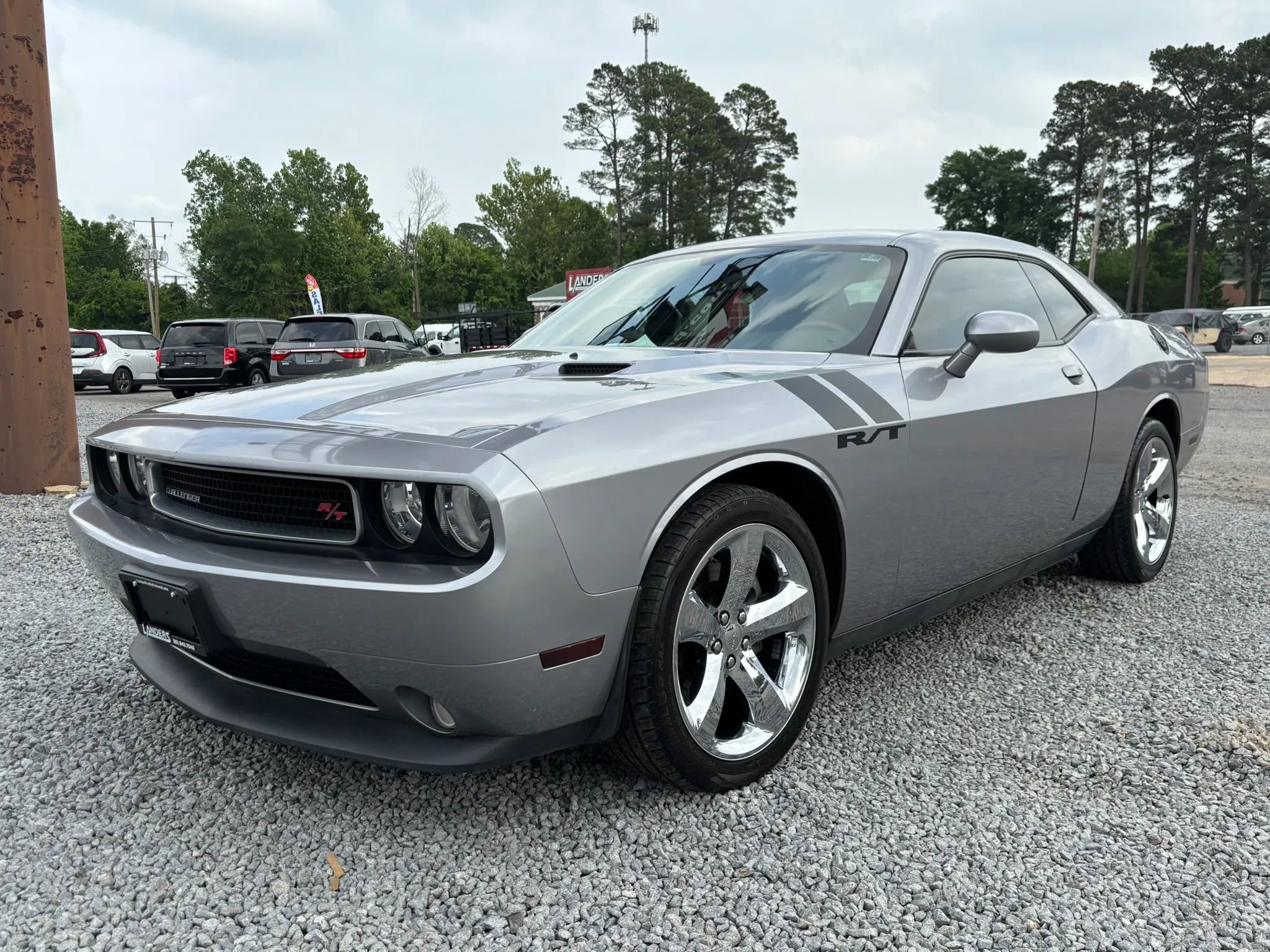 Used 2013 Dodge Challenger R/T RWD image 4