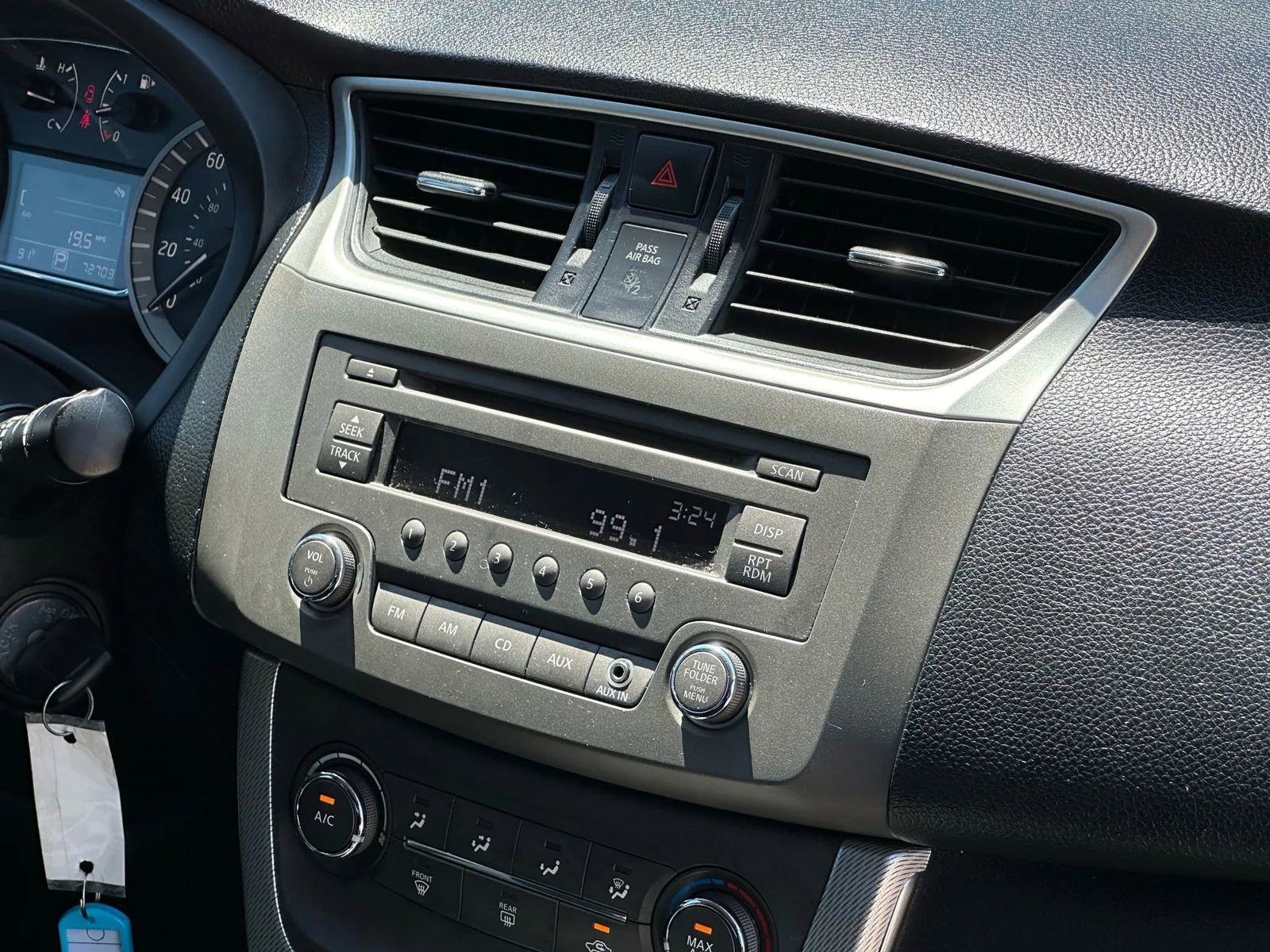 Used 2013 Nissan Sentra SR w/ Protection Pkg FWD image 29
