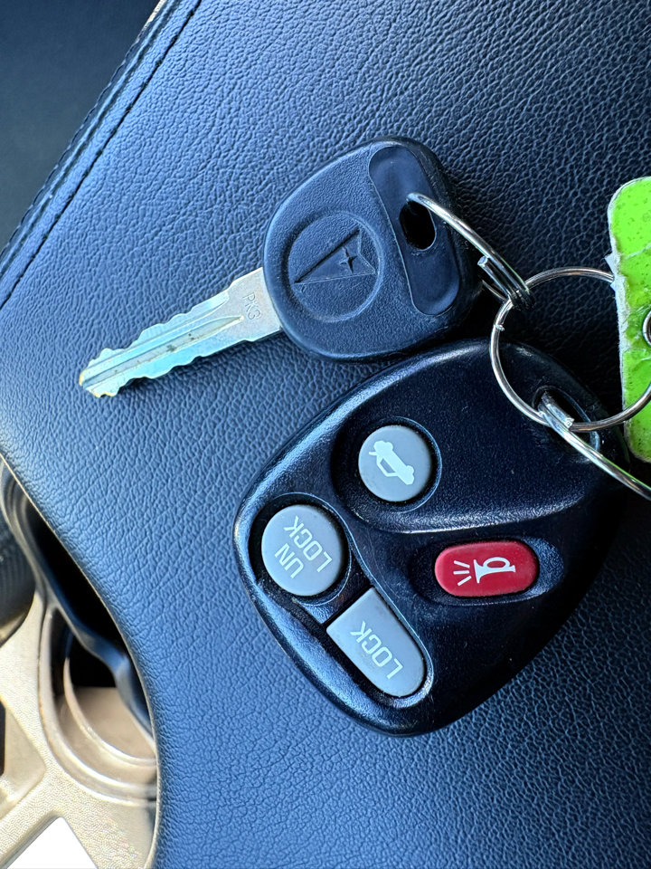 Used 2004 Pontiac Grand Prix GT2 image 43