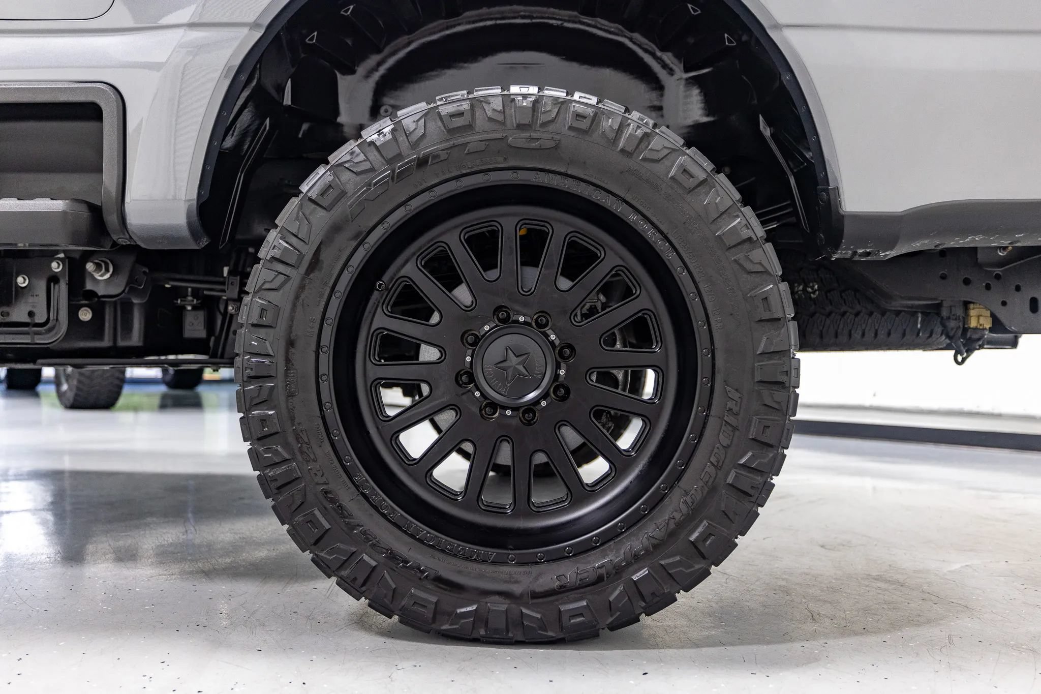Used 2024 Ford F250 Platinum AWD/4WD image 16