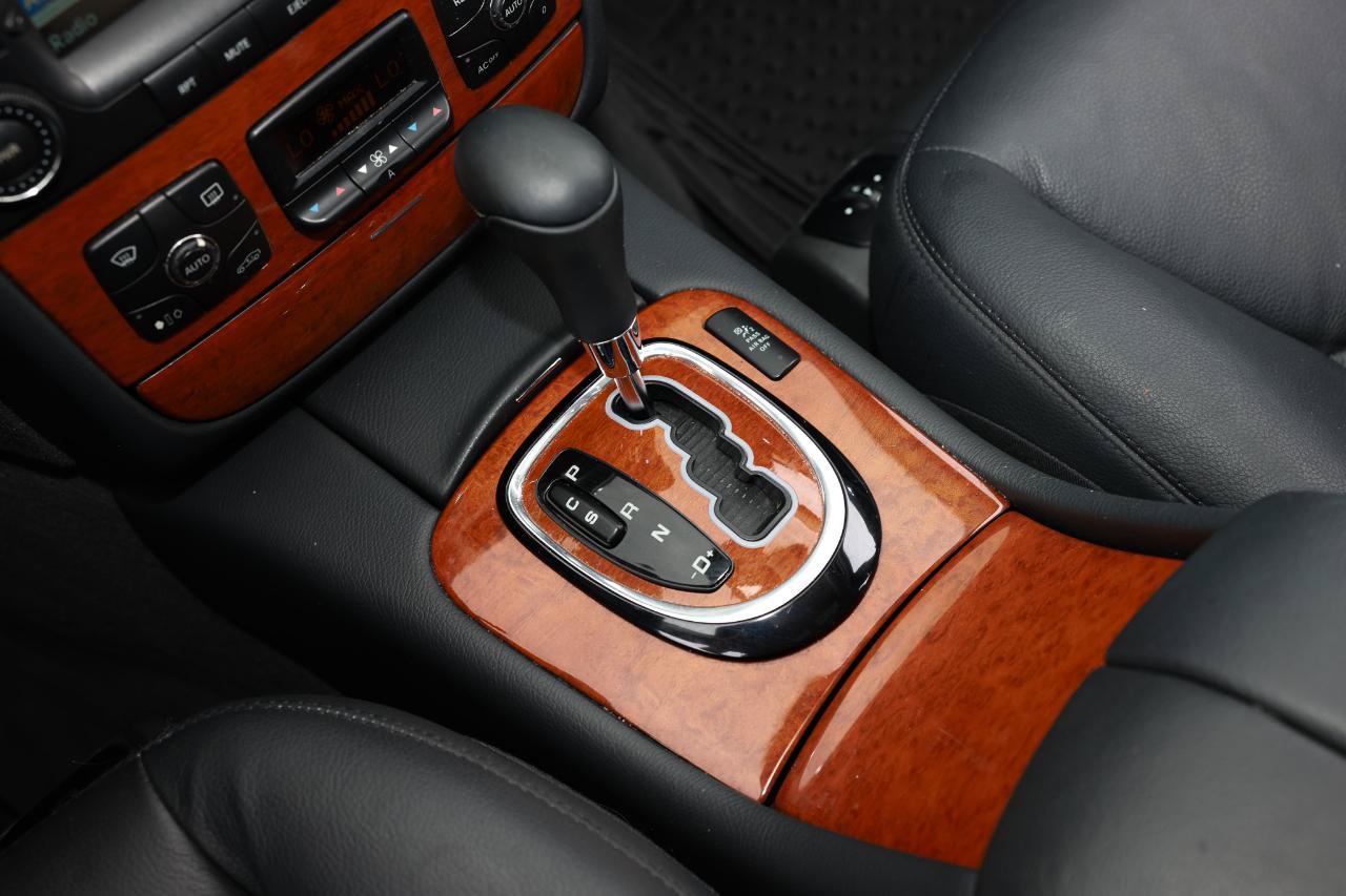 Used 2006 Mercedes-Benz S 430 4MATIC image 40