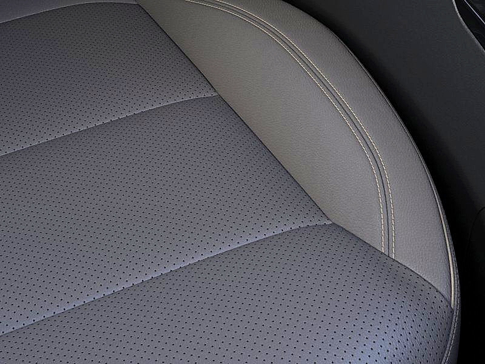 New 2026 Buick Envista Avenir FWD image 21