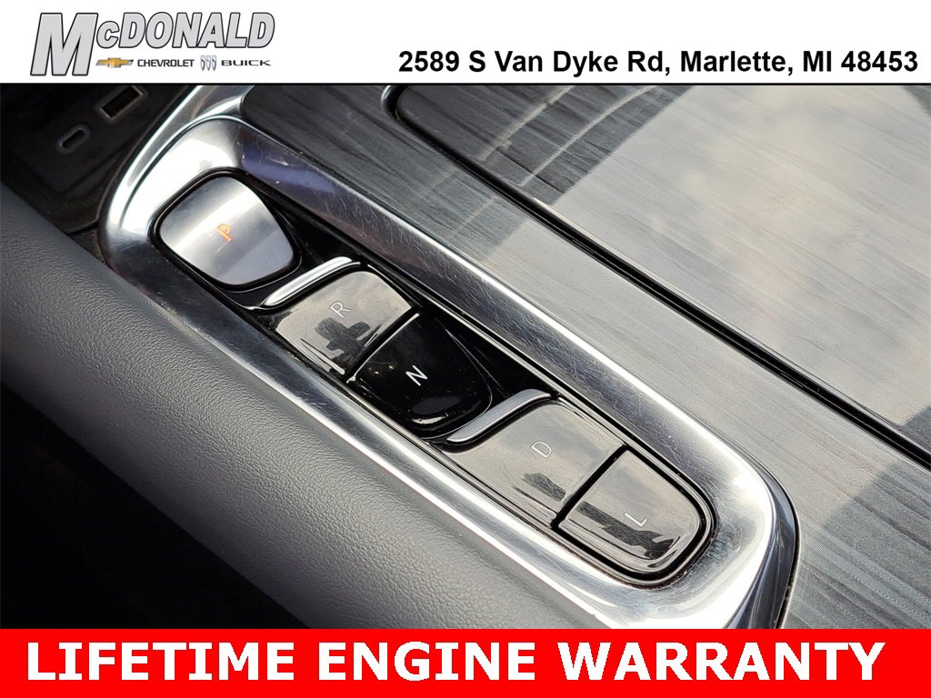 Used 2022 Buick Enclave Essence image 17
