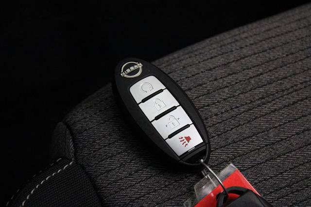 Certified 2022 Nissan Rogue SV FWD image 28