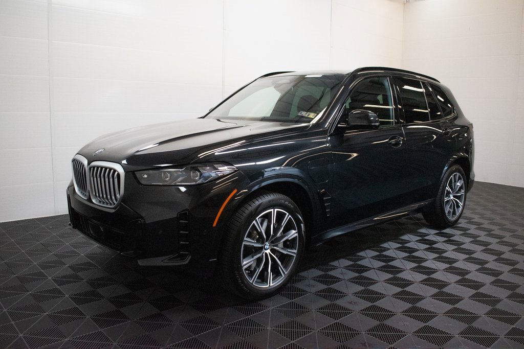 New 2026 BMW X5 xDrive50e w/ M Sport Package image 8