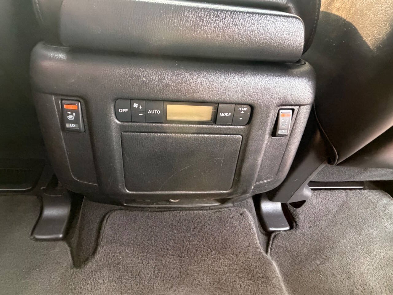 Used 2014 INFINITI QX80 4WD w/ Theater Package image 23