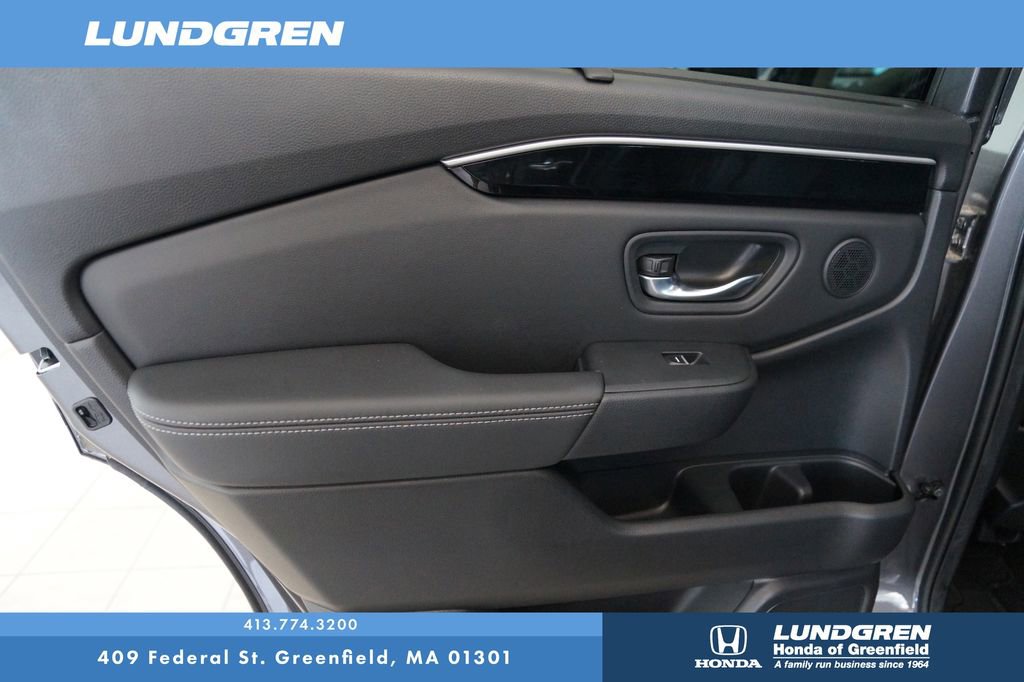 Used 2025 Honda Pilot EX-L image 28