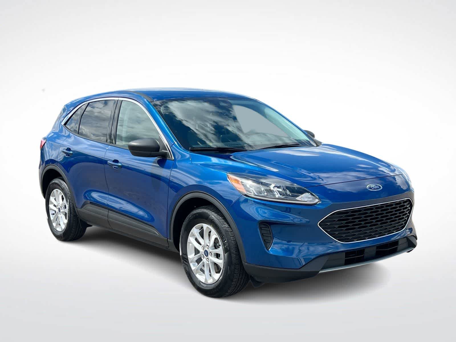 Used 2022 Ford Escape SE w/ Convenience Package AWD/4WD image 2