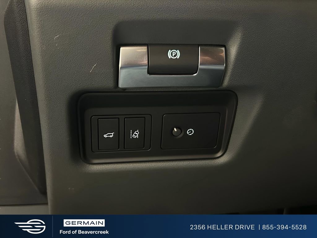 Used 2020 Jaguar E-PACE SE image 25