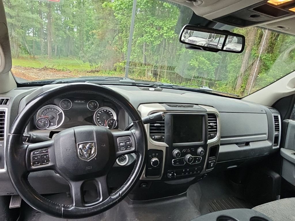 Used 2015 RAM 2500 SLT w/ Popular Equipment Group AWD/4WD image 11