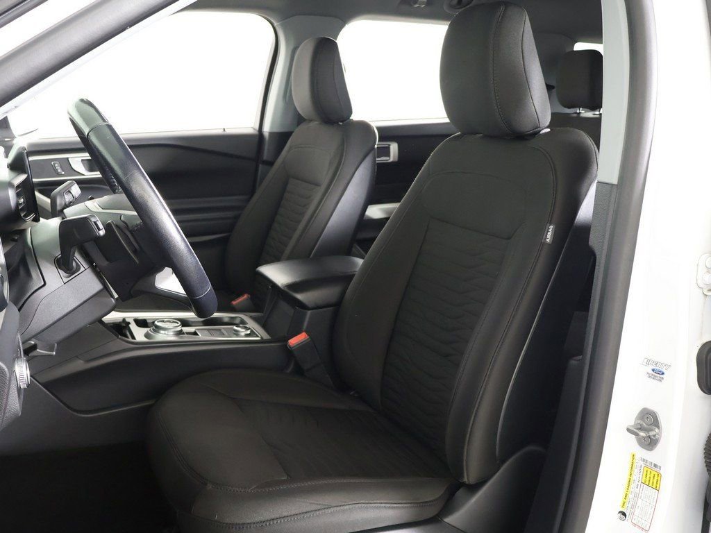 Used 2020 Ford Explorer XLT w/ Comfort Package image 31