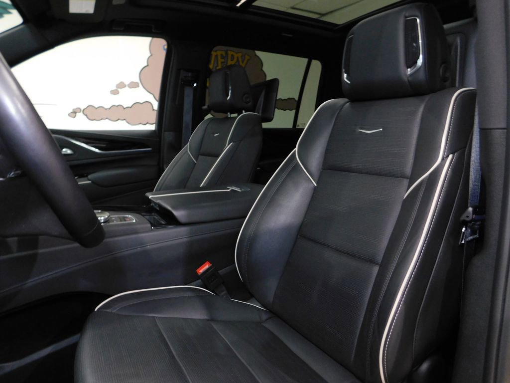 Used 2024 Cadillac Escalade ESV Sport w/ LPO, ONYX Package image 36