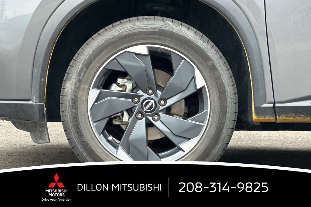 Used 2025 Nissan Rogue SV AWD/4WD image 30