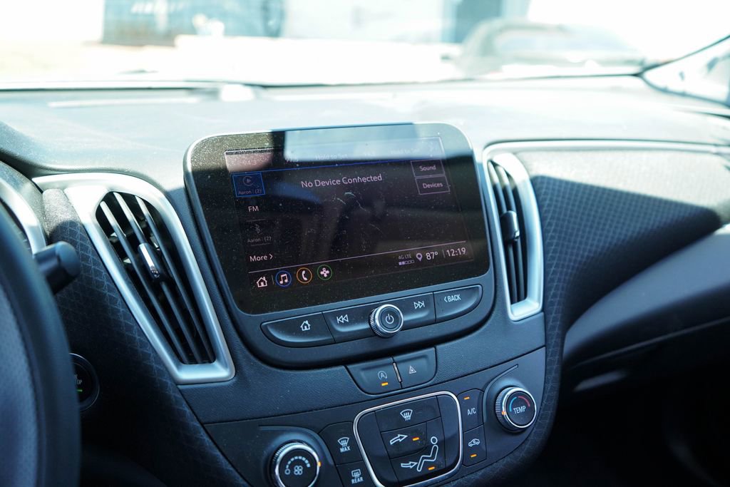 Used 2022 Chevrolet Malibu LS image 25