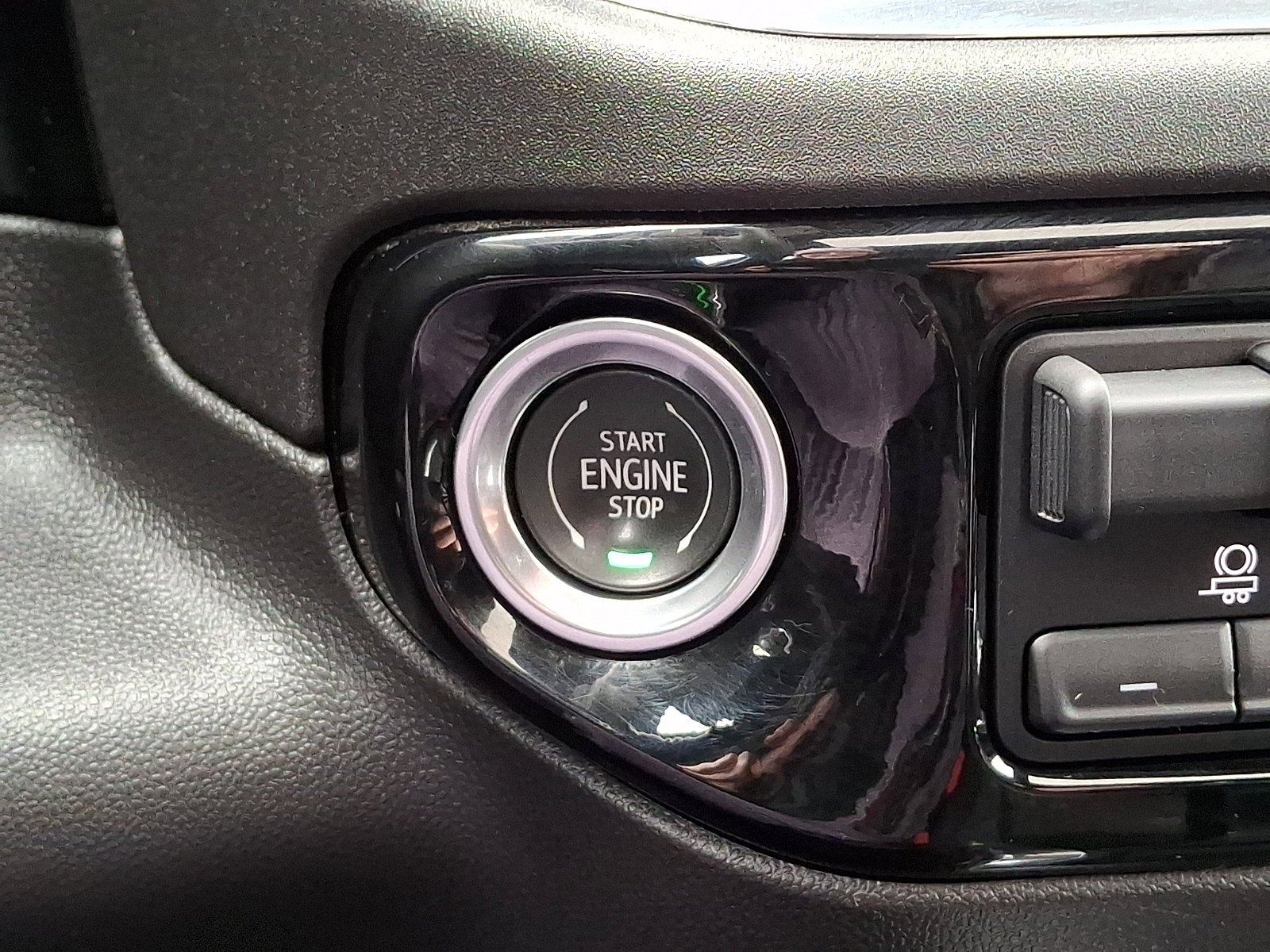 Certified 2023 GMC Sierra 1500 SLT w/ SLT Premium Plus Package image 26