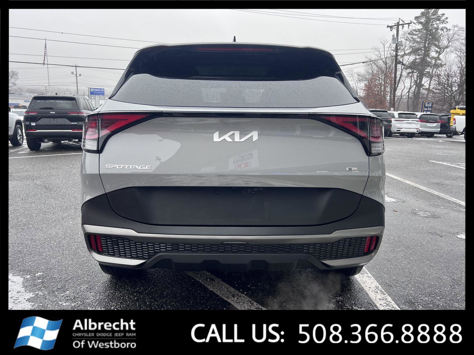 Used 2024 Kia Sportage X-Line w/ X-Line Premium Package image 4