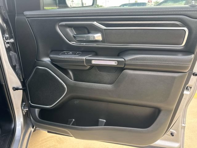 Used 2024 RAM 1500 Laramie AWD/4WD image 19