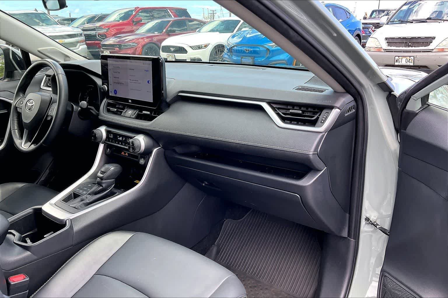 Used 2024 Toyota RAV4 XLE Premium AWD/4WD image 23