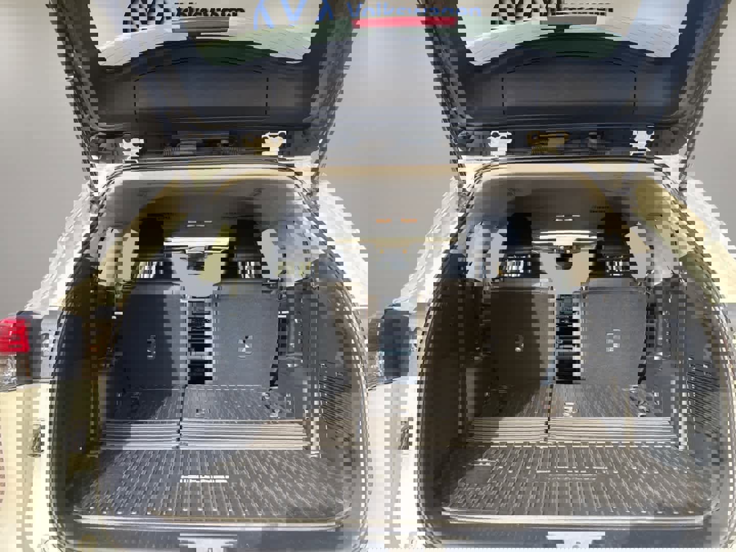 Used 2020 Toyota Highlander Limited image 35