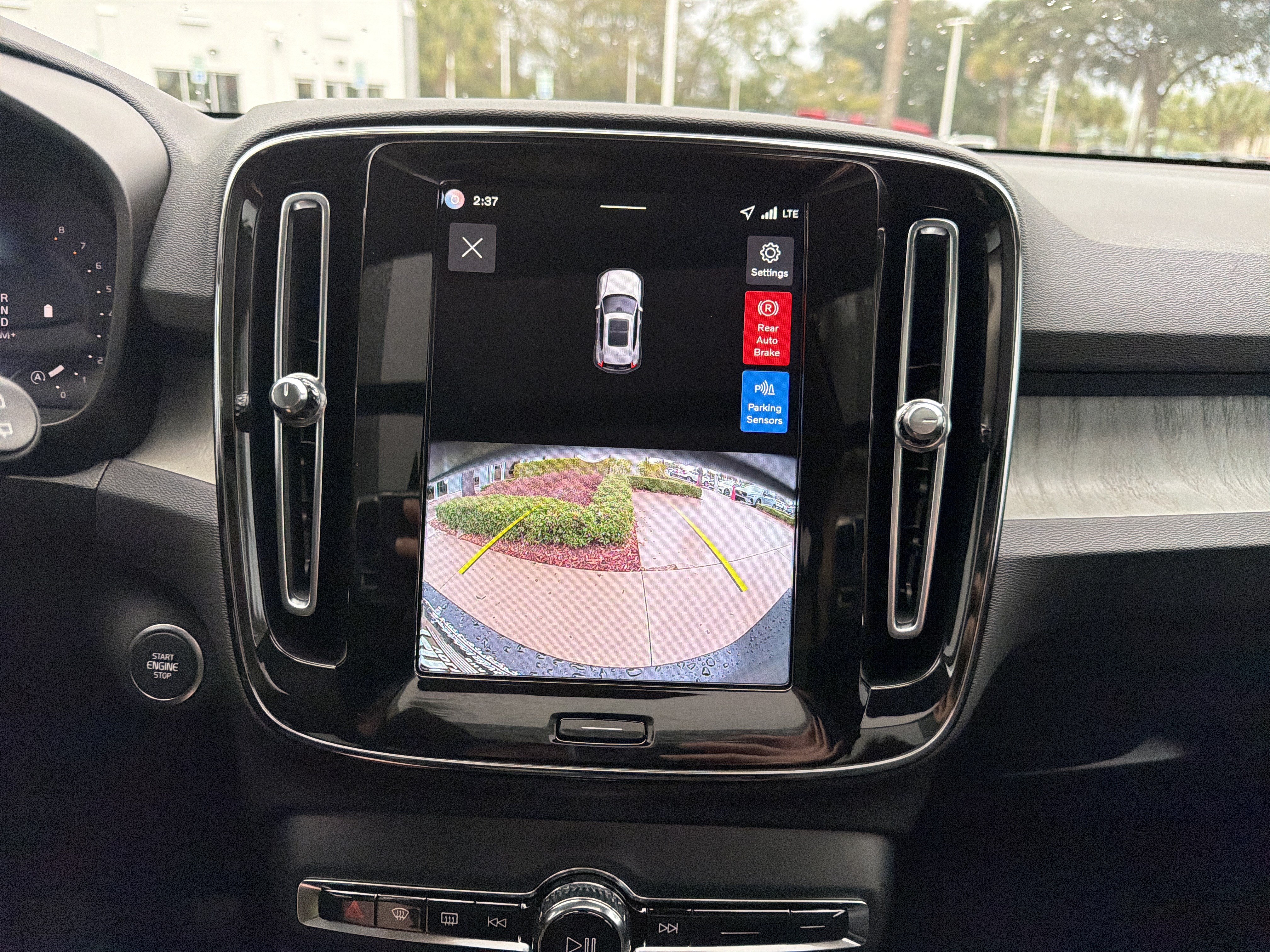 New 2026 Volvo XC40 B4 Core FWD image 28