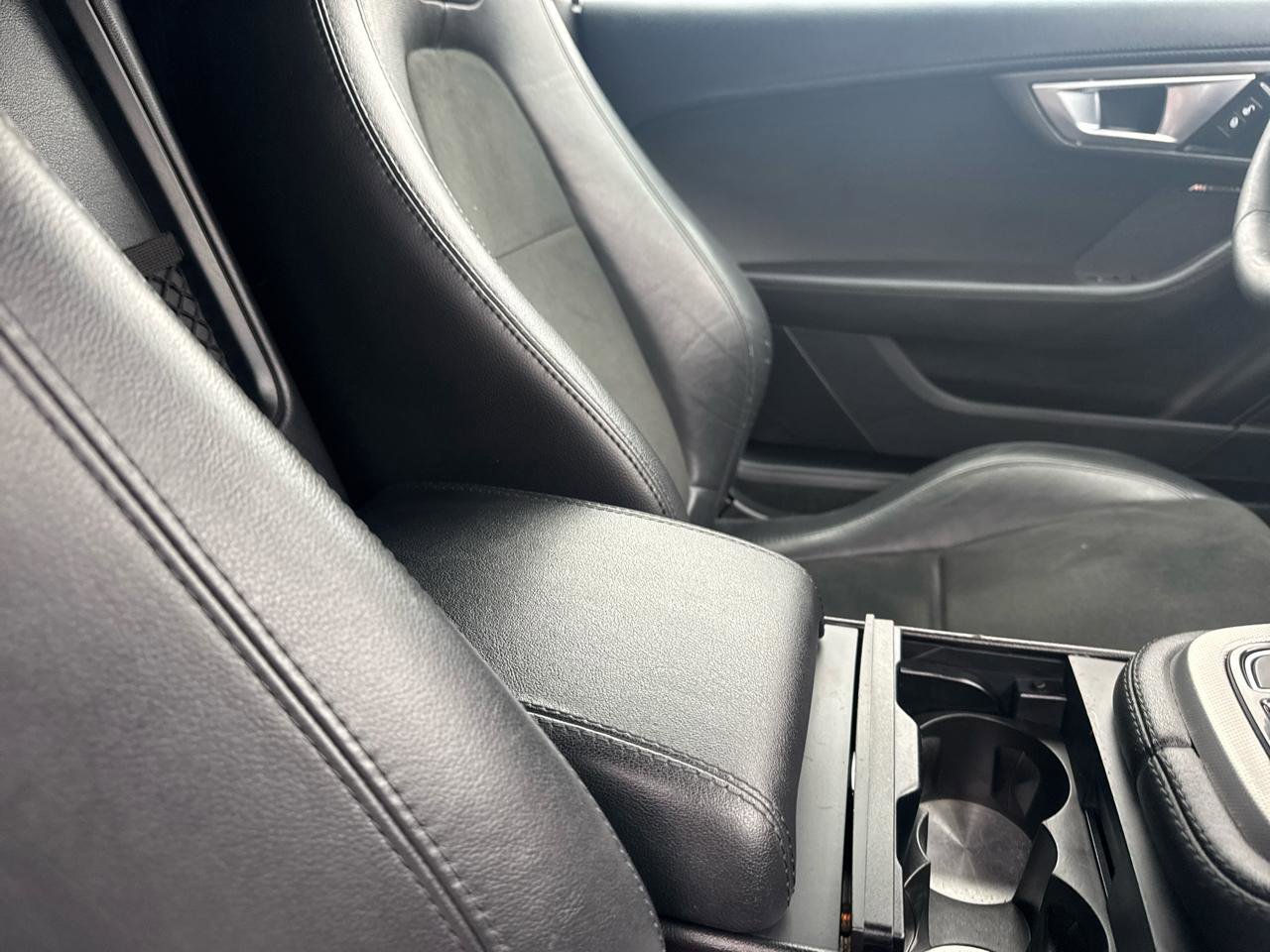 Used 2015 Jaguar F-TYPE Convertible image 38