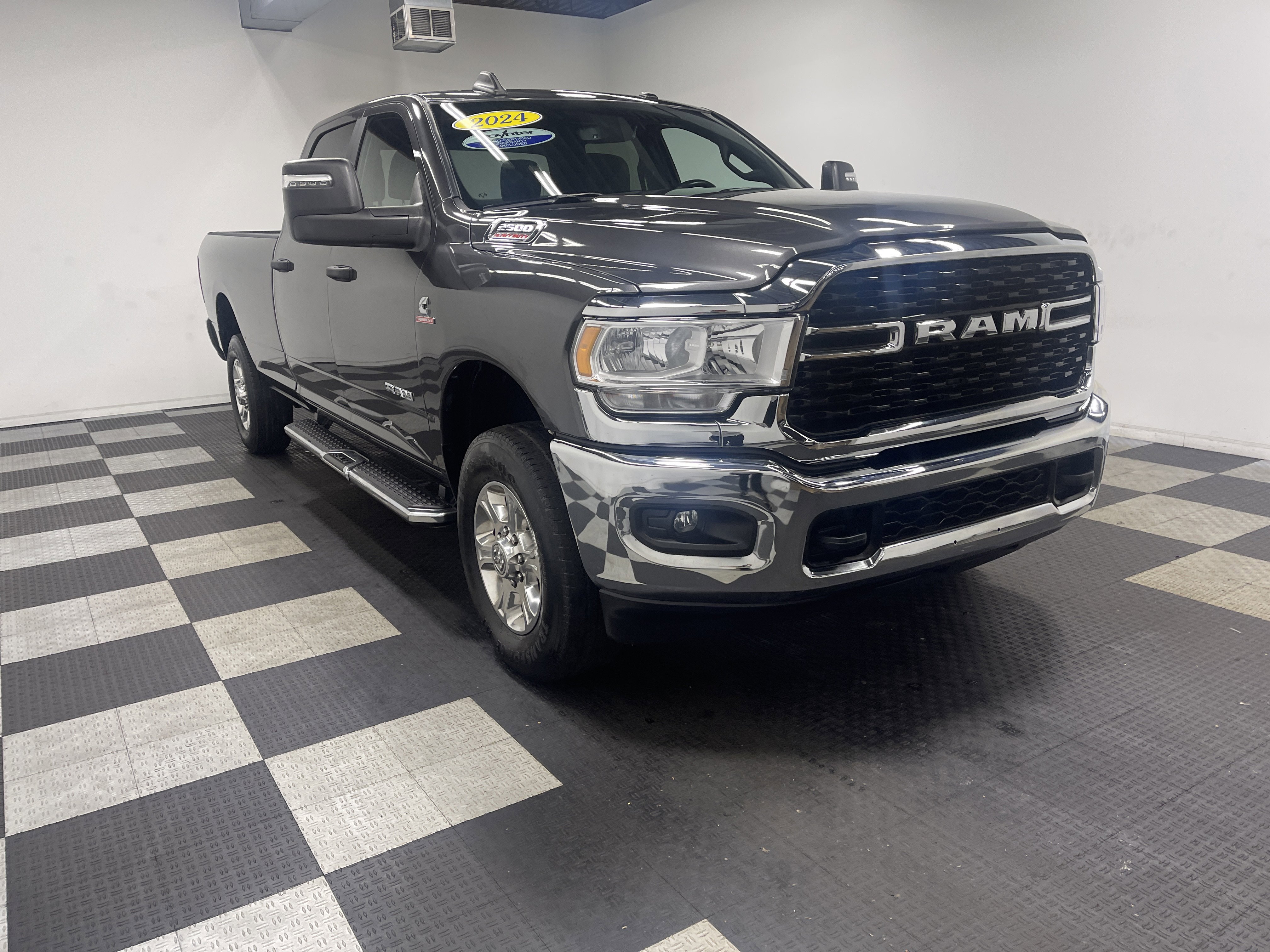 Used 2024 RAM 2500 Big Horn image 6
