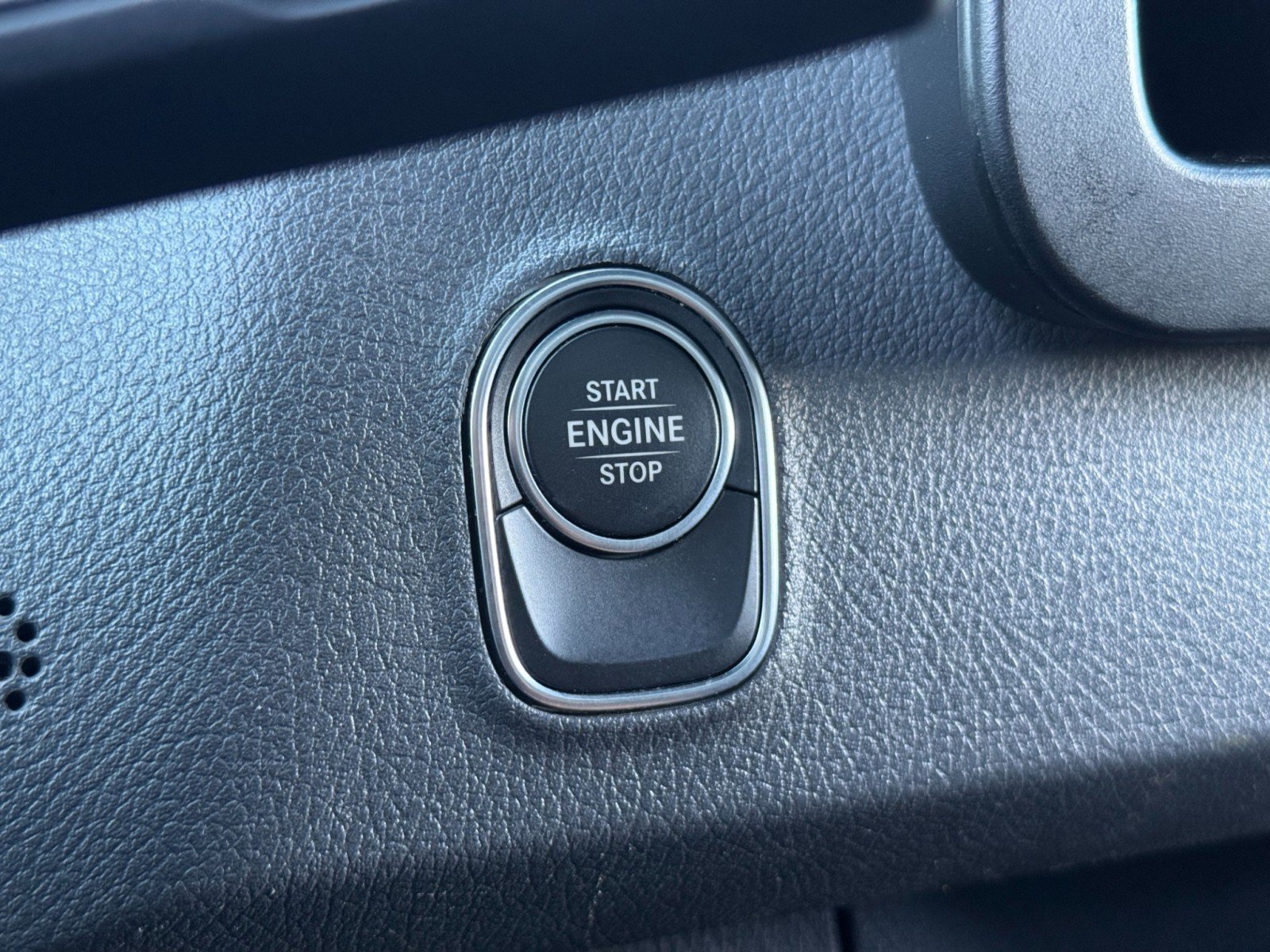 Used 2021 Mercedes-Benz Sprinter 3500 w/ Bench Seat Package image 21