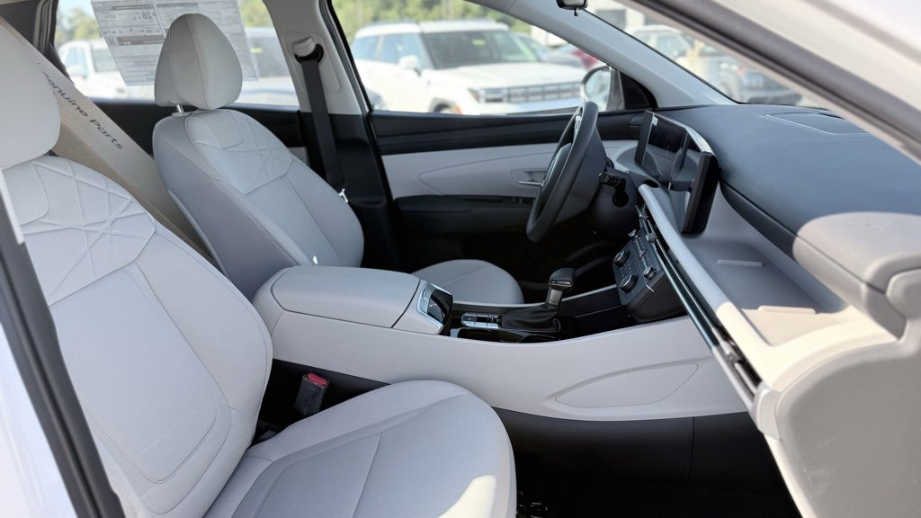 New 2026 Hyundai Tucson SE image 25