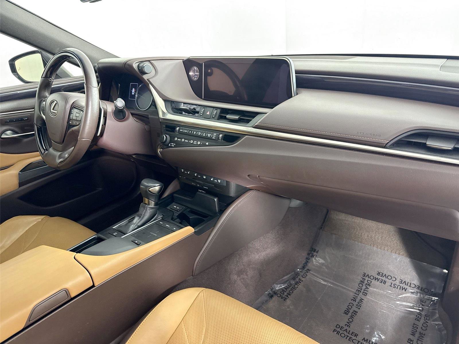 Used 2020 Lexus ES 350 Ultra Luxury w/ Accessory Package 2 image 47