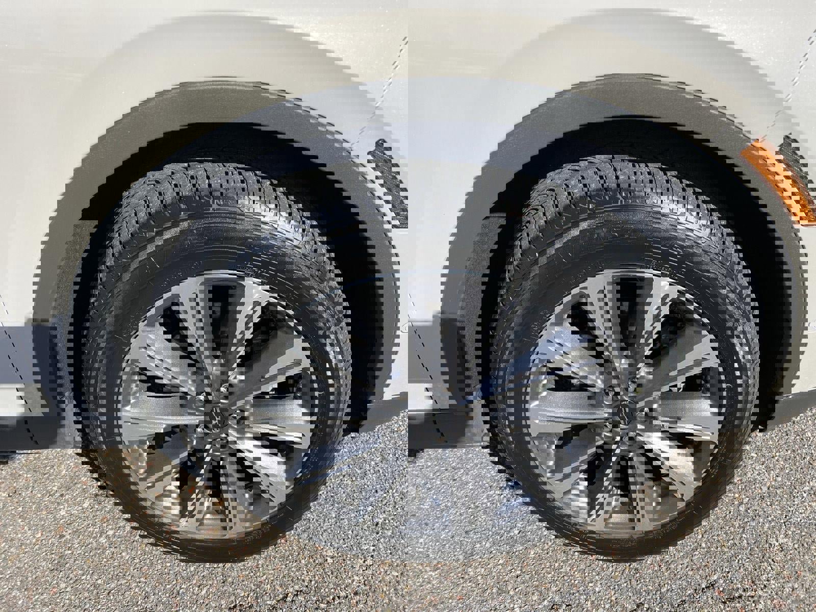 Used 2020 Lincoln Corsair Reserve w/ Equipment Group 201A image 8