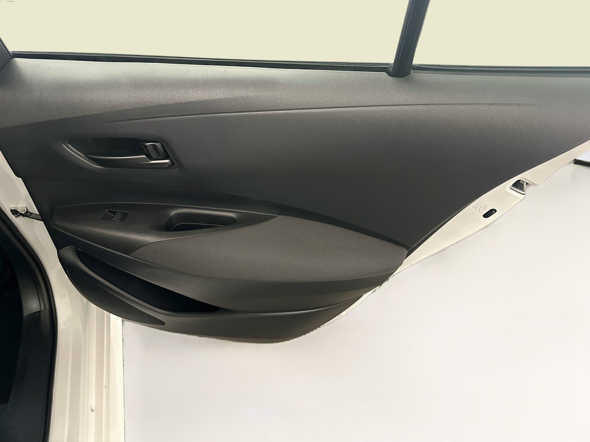 Used 2026 Toyota Corolla LE FWD image 31