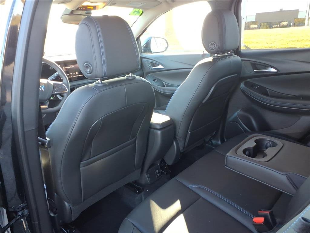 Used 2025 Buick Encore GX Sport Touring w/ Comfort Package image 26