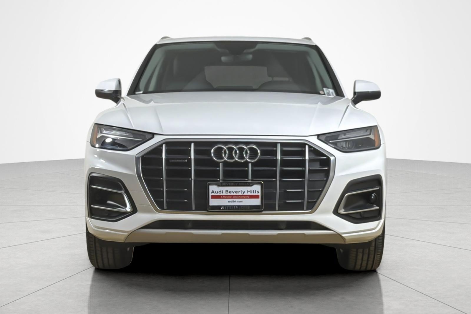 Used 2023 Audi Q5 2.0T Premium w/ Convenience Package AWD/4WD image 8