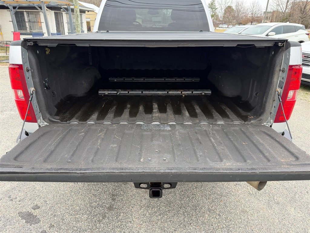 Used 2014 Chevrolet Silverado 3500 LTZ w/ LTZ Plus Package image 15