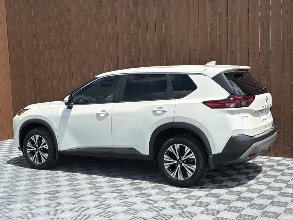 Used 2023 Nissan Rogue SV FWD image 14