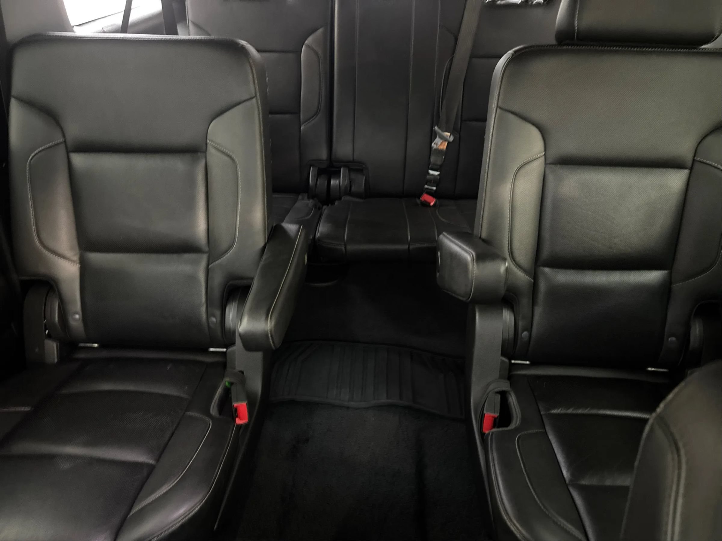 Used 2019 Chevrolet Suburban Premier AWD/4WD image 48