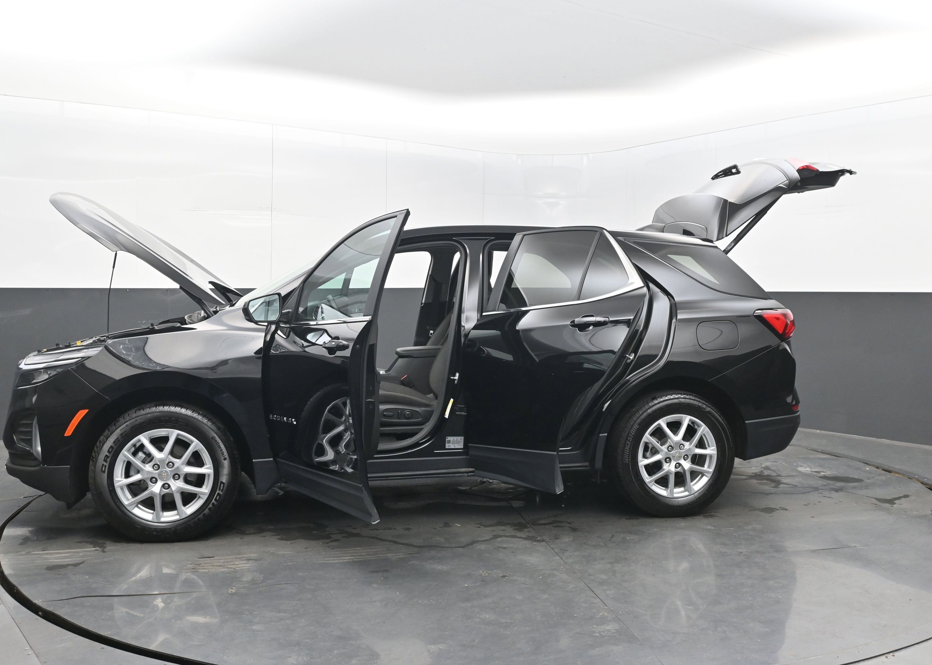 Used 2024 Chevrolet Equinox LT image 37