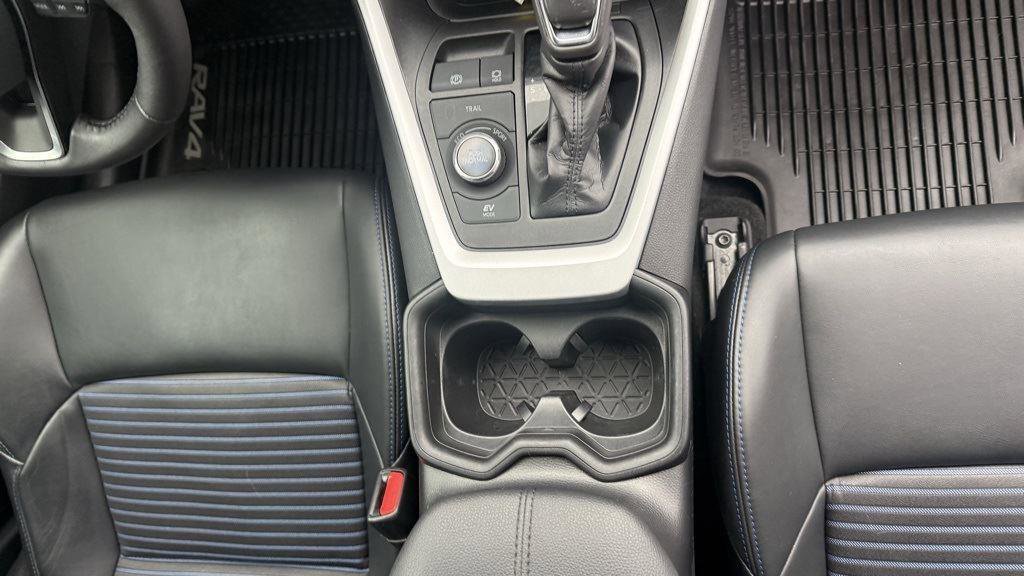 Used 2021 Toyota RAV4 XSE image 34