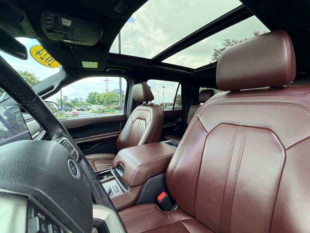 Used 2024 Ford Expedition Max Limited AWD/4WD image 30