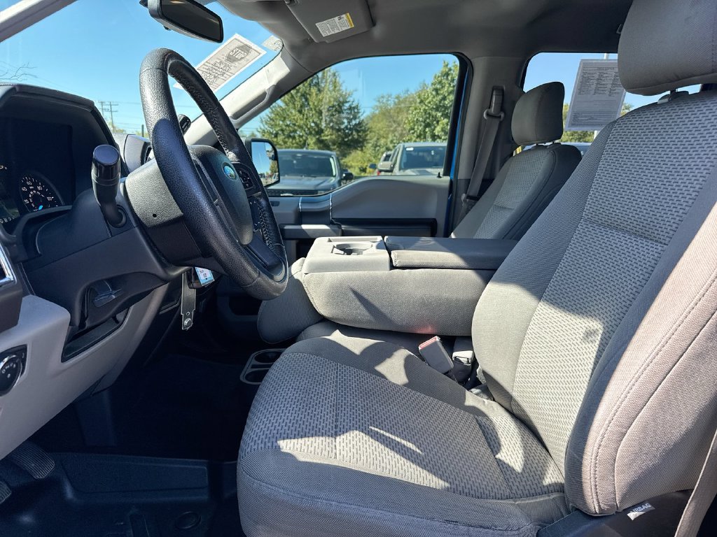 Used 2015 Ford F150 XLT w/ Equipment Group 302A Luxury AWD/4WD image 19