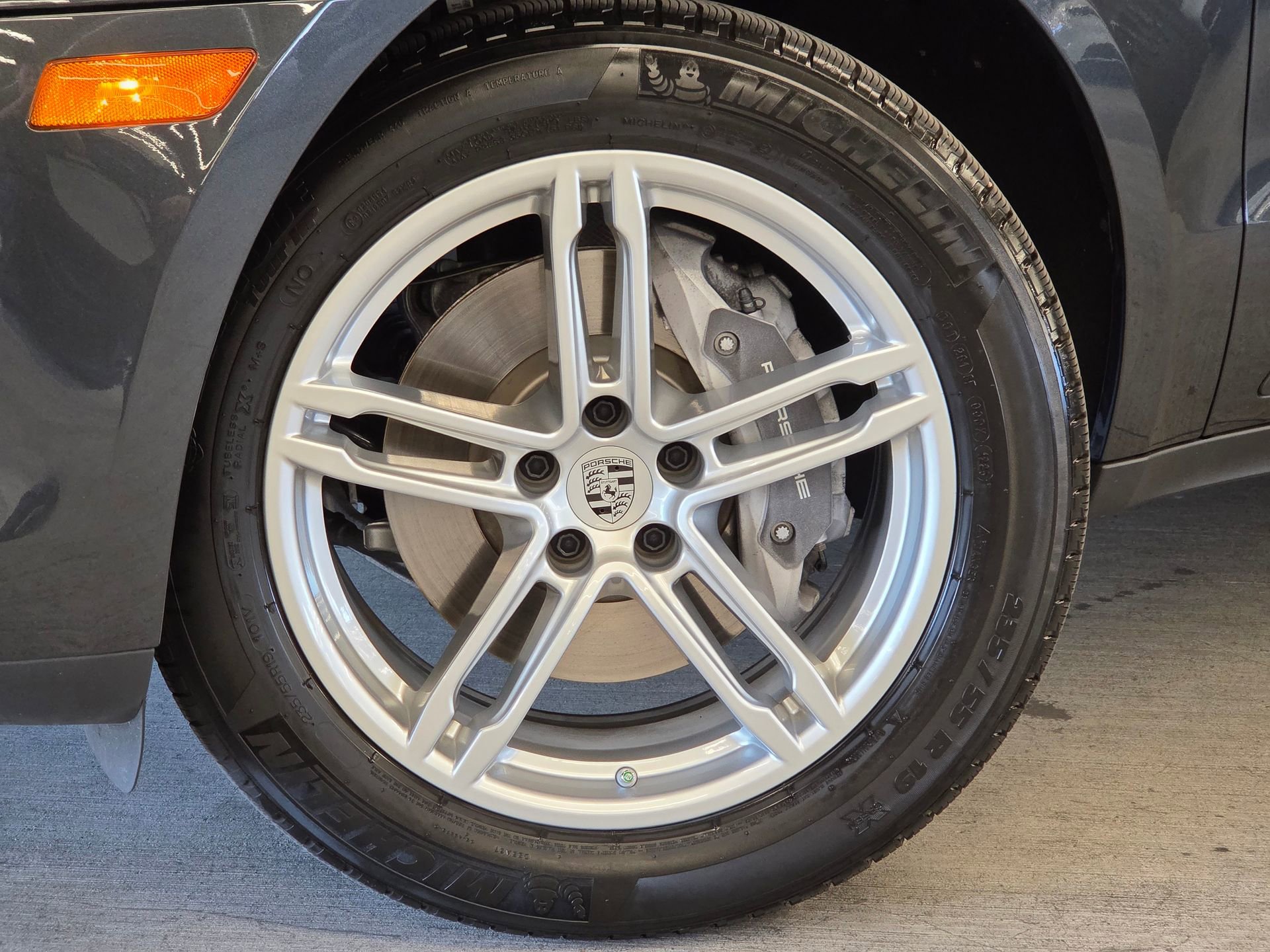 Certified 2026 Porsche Macan AWD/4WD image 24