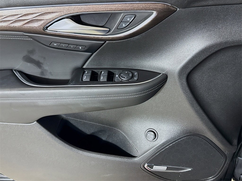 Certified 2023 Buick Envision Avenir image 16