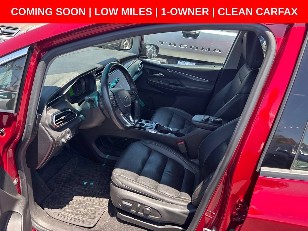 Used 2023 Chevrolet Bolt LT w/ Infotainment Package FWD image 13