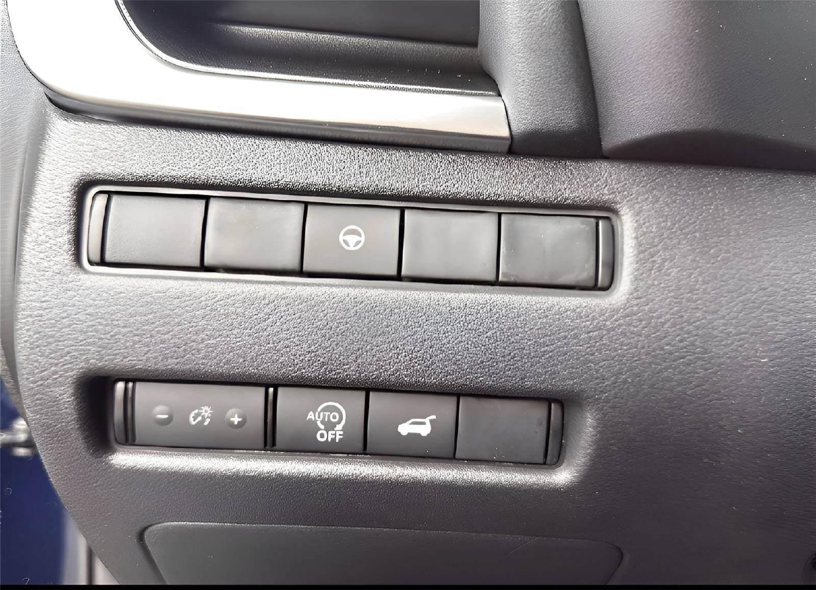 New 2026 Nissan Rogue SV FWD image 29