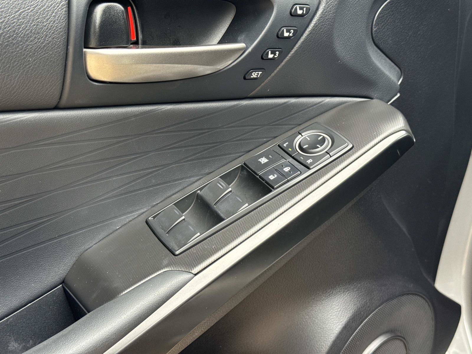 Used 2024 Lexus IS 350 F Sport w/ Memory Package RWD image 20
